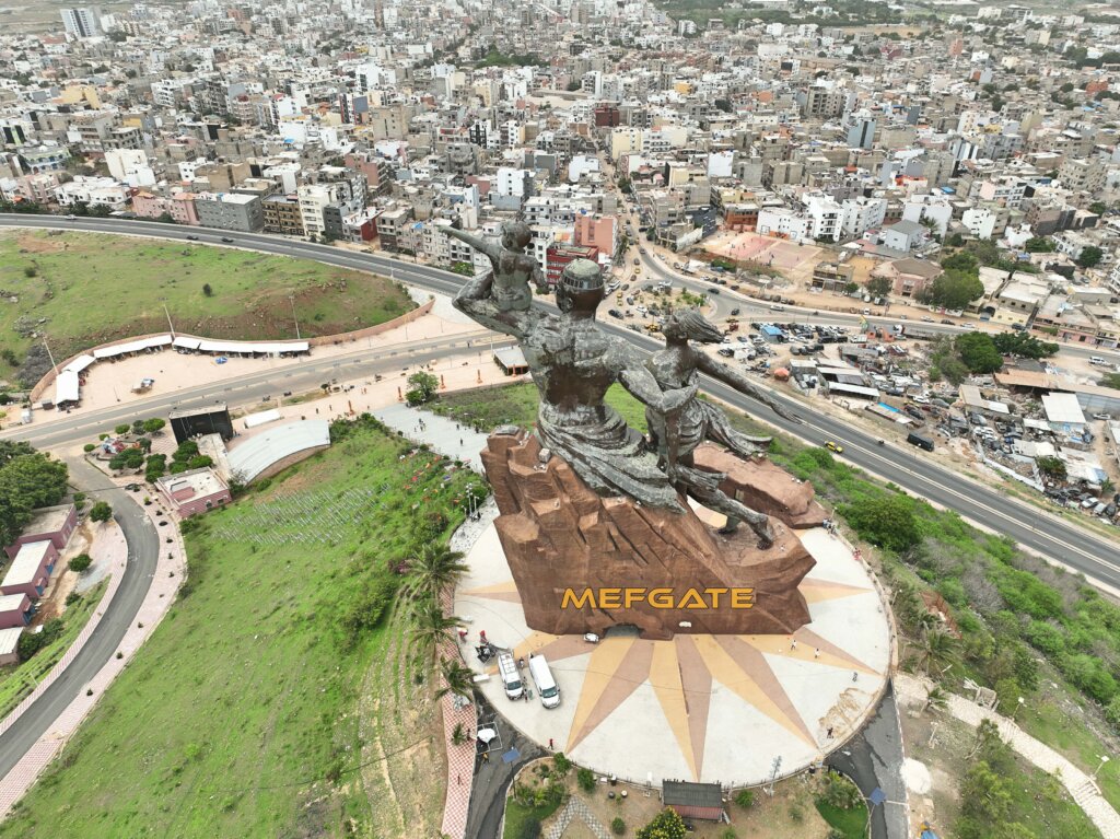monument de la renaissance, drone, Sénégal